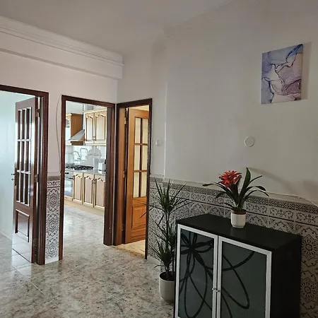 Apartman Light Spacious Almada