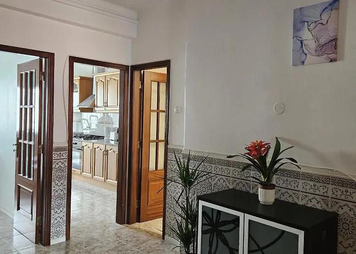 Daire Light Spacious Almada