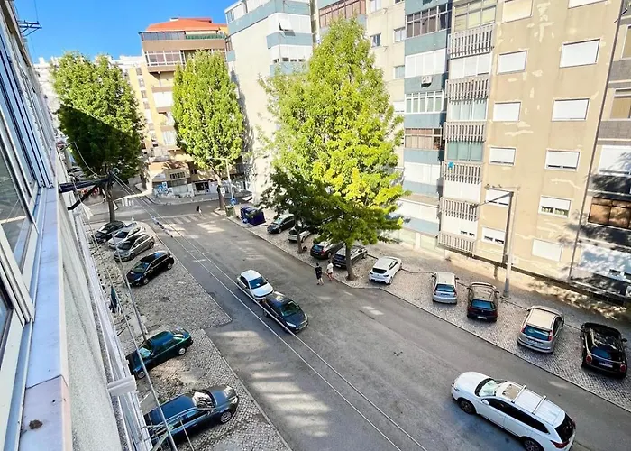 Light Spacious Daire Almada